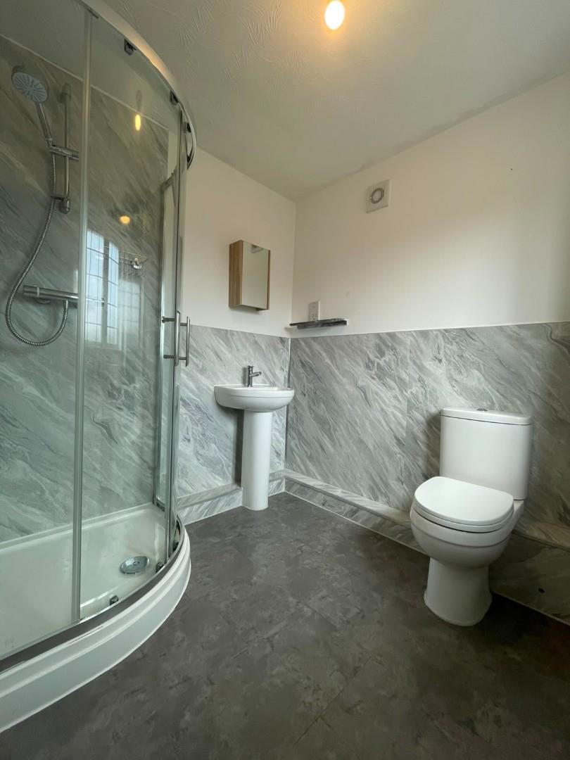 ensuite 2.jpeg